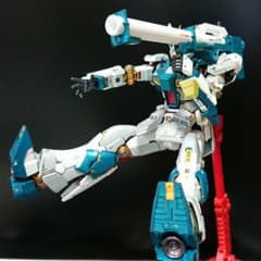 ガンプラ完成品  RG νガンダムのサムネイル