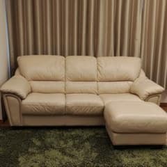 IDC 大塚家具 3人掛けレザーソファ アイボリー - メルカリ