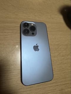 Apple iPhone 13 Pro 本体のサムネイル