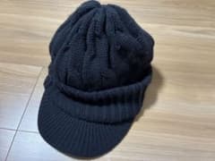黒 ケーブル編み ニットキャップのサムネイル