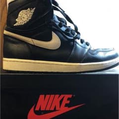 NIKE エアジョーダン1 RETRO HIGHT OG 黒 陰陽のサムネイル
