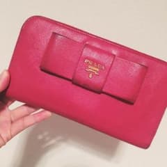 ちゃん様専用！PRADA リボン長財布のサムネイル