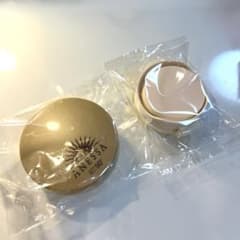 【新品】アネッサ　オールインワンビューティーパクト　中間的な明るさのオークルのサムネイル