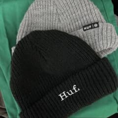 HUF ビーニー　ブラック　グレー　2個セットのサムネイル