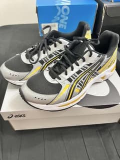 【9/24まで限定】asics GEL-KYRIOS 28.5cmのサムネイル