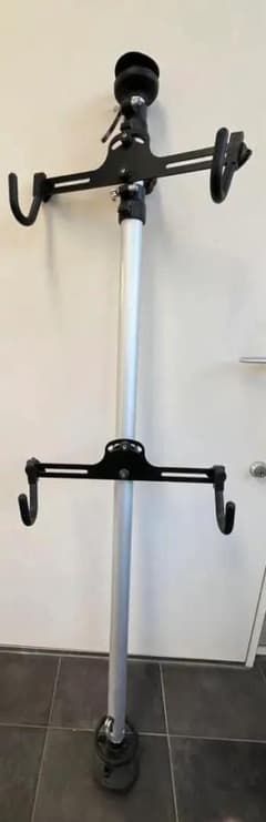 【突っ張り式】タワー型自転車スタンドのサムネイル