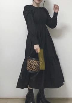 グレイル GRL パワショルボリュームティアードワンピースのサムネイル