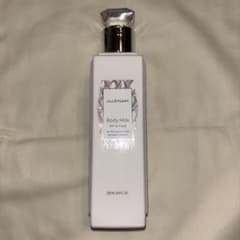JILLSTUART Body Milk White Floralのサムネイル