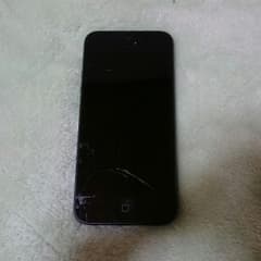 iPhone5 16GB au 画面割れ ロックボタン不良のサムネイル