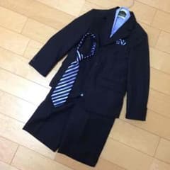 120  男の子用スーツのサムネイル