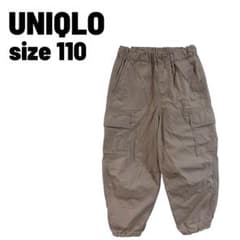 UNIQLO ベージュ カーゴパンツ 110のサムネイル