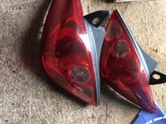 ティーダ 純正テールのサムネイル