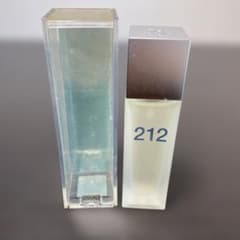 Carolina Herrera 212 향수