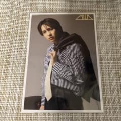 M!LK 吉田仁人 のぞいてみるく展 生誕 生写真のサムネイル
