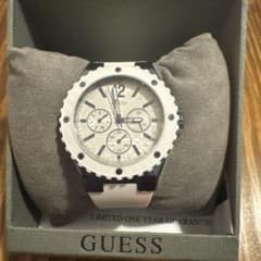 GUESS クロノグラフ ホワイト 時計のサムネイル