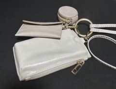 CAPRICIEUX LE'MAGE カプリシュレマージュ　スマホショルダーのサムネイル