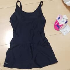 ワンピース水着のサムネイル