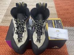 La Sportiva TC-PRO「旧モデル」クライミングシューズのサムネイル