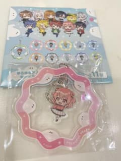カラフルピーチ アクリルキーホルダー【イオン限定】のサムネイル