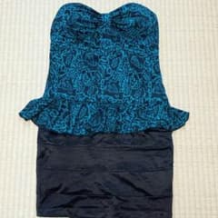 【RITAさま専用】ベアトップ風 ミニ丈ヘプラムドレスのサムネイル