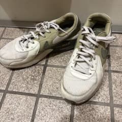 NIKE AIR MAX スニーカー カーキのサムネイル