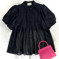 美品 ユナイテッドアローズ シルキーピンタック ショートスリーブ