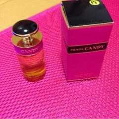 PRADAのサムネイル