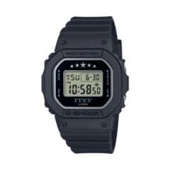 ITZY G-SHOCK ブラック腕時計のサムネイル