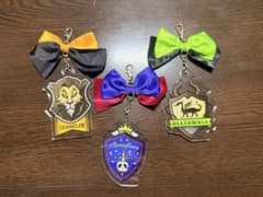 ツイステ 寮章 アクリルチャーム【お得な3セット♡】のサムネイル