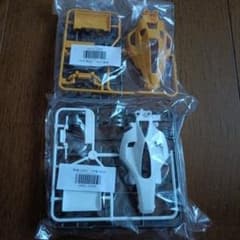 ミニ四駆 ボディ　アゼンテ、ゼンキッシュセットのサムネイル