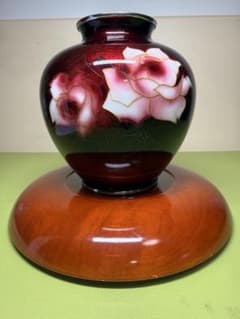 赤色バラの花瓶 約18cmのサムネイル