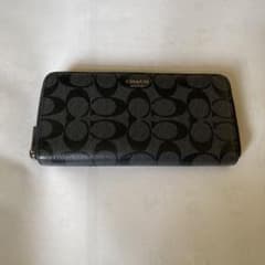 COACH 長財布のサムネイル
