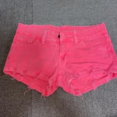 ★ 蛍光色ピンク デニムショートパンツのサムネイル