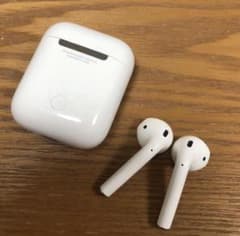 Apple AirPods 初代 付属品ありのサムネイル