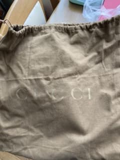 GUCCIのサムネイル