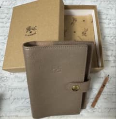 IL BISONTE 手帳 レザー グレージュのサムネイル