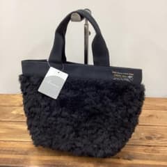 レディーストートバッグ　新品未使用品　ボア　シンプル　カジュアル