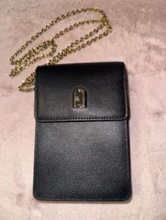 FURLA 黒ショルダーチェーンバッグ/スマホケースのサムネイル