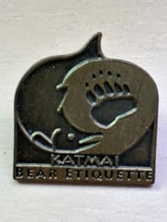 KATMAI BEAR ETIQUETTE ピンバッジ カトマイ国立公園・保護区のサムネイル