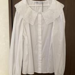 ZARA 今期ブラウス　新品　S〜M サイズのサムネイル