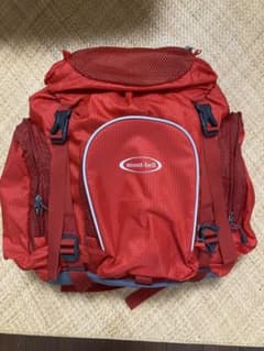 【値下げ】モンベル　トリプルポケットパック　キッズリュック30l　レッドのサムネイル
