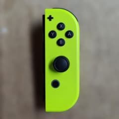 Nintendo Switch Joy-Con ネオングリーン、ネオンイエロー Nintendo Switch Joy-Con ネオンイエロー【右】 - メルカリ