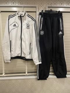アディダス　サッカー　ジャージ　ドイツ代表　Mサイズ　おまけ付きのサムネイル