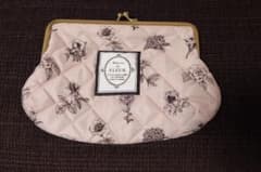 Thumbnail of Maison de FLEUR 花柄キルティングポーチ
