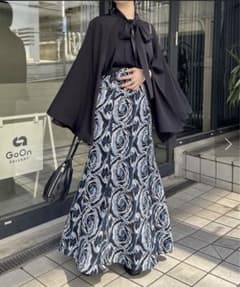 Remind me and forever アート柄マーメイドスカートのサムネイル