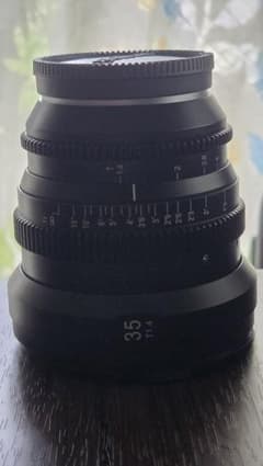 MicroPrime 35mm T1.4 (ソニー フルサイズ ) MicroPrime CINE 35mm T1.4 ( Sony Full-Frame E-mount ) Lens | SLR Magic