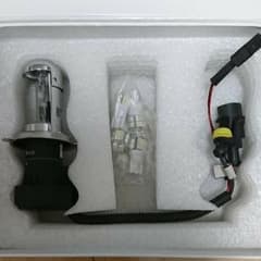 車ヘッドライト片方のみのサムネイル