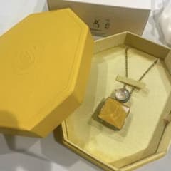 メ*ー様 スワロフスキー オルビタ スクエアカット クリスタル