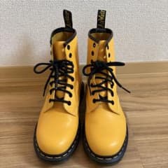 ドクターマーチン Dr.Martens 8ホール UK4 黄色 イエロー - メルカリ
