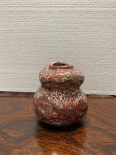 箕面焼  瓢形 掛け、置く、両用花瓶、 箕面焼 瓢形 掛け、置く、両用花瓶、 - メルカリ